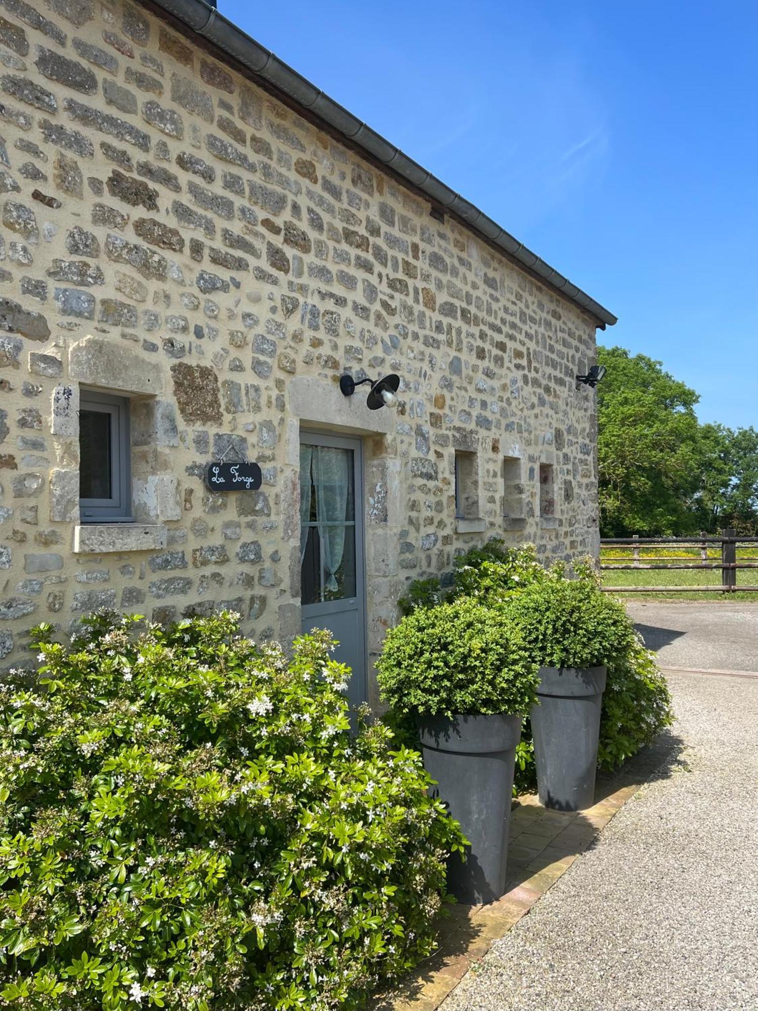 La Forge, Gite Familial,A Sainte Mere Eglise Villa ภายนอก รูปภาพ